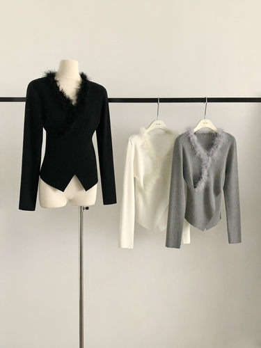 ONE TIME2025冬季新款韩版时尚设计感氛围感兔毛领V领交叉针织衫 - 图3