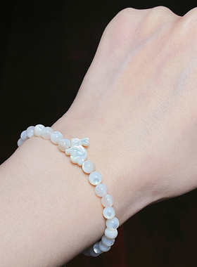 原创手作小玉兔天然深海母贝手链