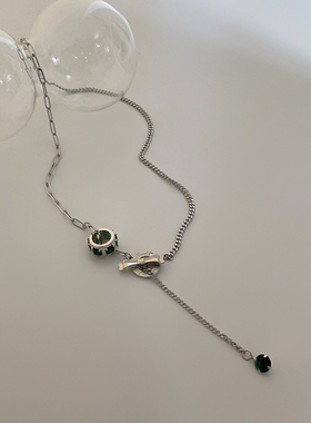 流苏祖母绿水晶吊坠项链女轻奢高级感百搭锁骨链时尚气质小众链条