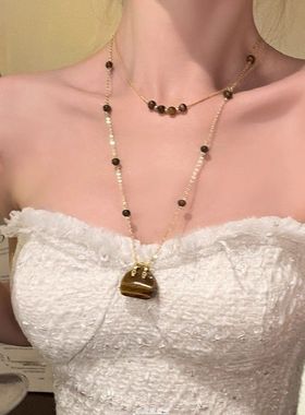 宝藏礼物!项链女咖色包包串珠毛衣链轻奢高级感叠戴配饰2025新款