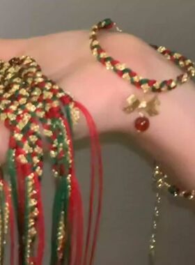 圣诞蝴蝶结红绿编织手链女小众设计高级感平安夜秋冬氛围感手饰