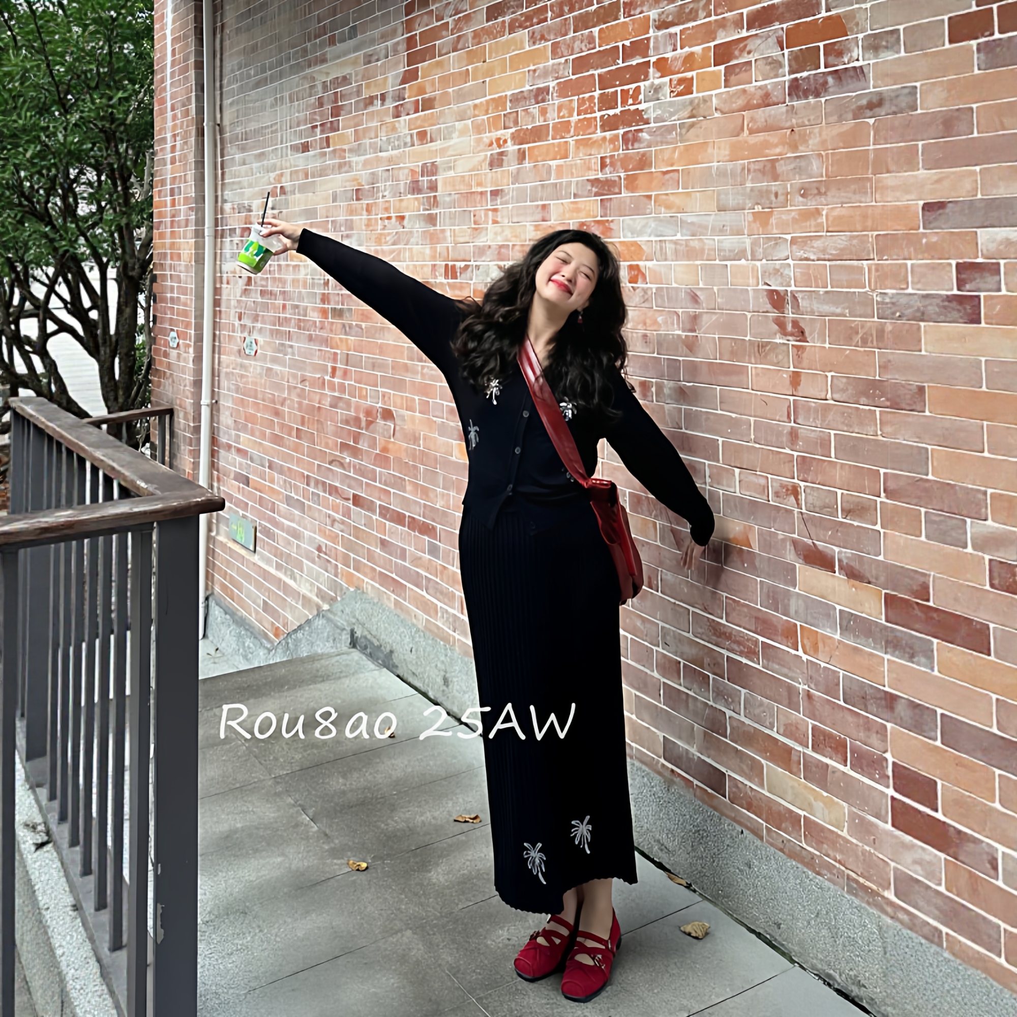 Rou8ao微胖大码女装秋季韩系高级感刺绣亮片开衫高腰半身裙两件套 - 图1