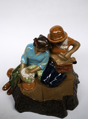 石湾公仔作品文革陶瓷摆件