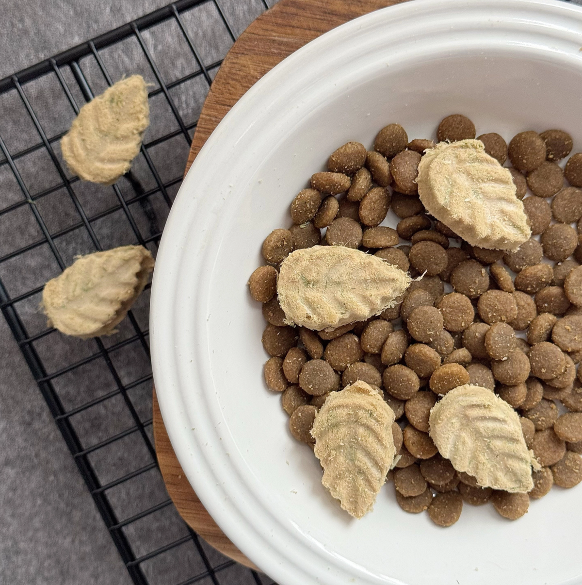 云杉排毛小树叶冻干 添加猫草有效温和排毛 高肉配方适口性好,淘宝优惠券,粉丝福利购,淘宝优惠卷