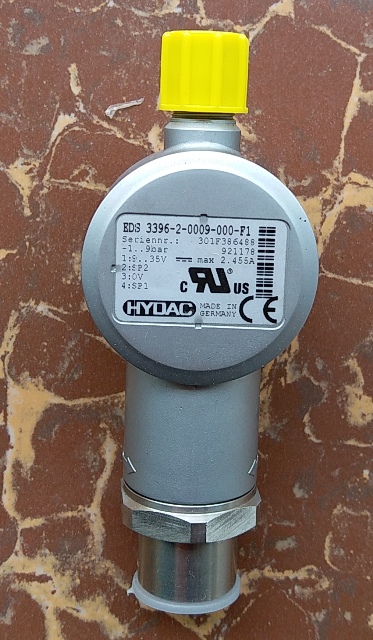 EDS3396-2-0009-000-F1,库存全新 正品 HYDAC 贺德克 压力传感器 - 图1