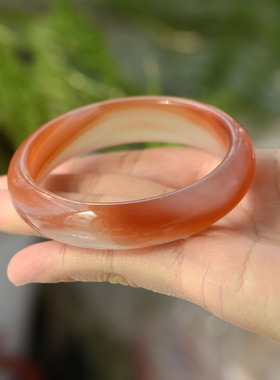 瑞丽女玛瑙天然手镯无染色