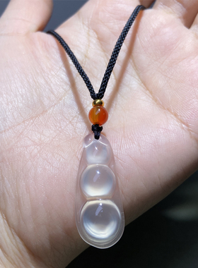 男女玉髓豆荚项坠福豆