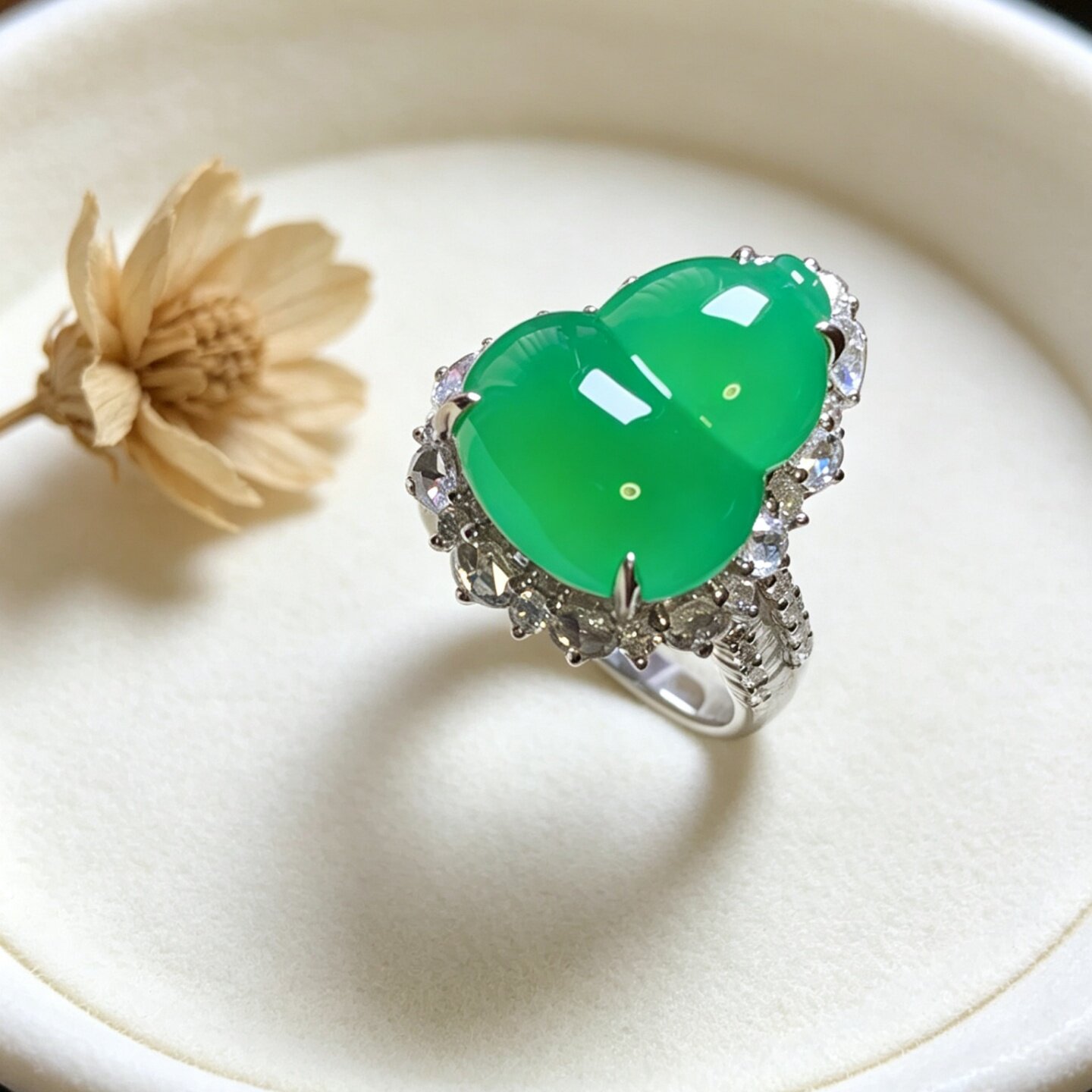 Myanmar A-grade high-ice imperial green jade pendant ring