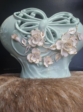 青绿色心形花瓶简约大气易放在客厅电视柜微瑕疵介意勿拍