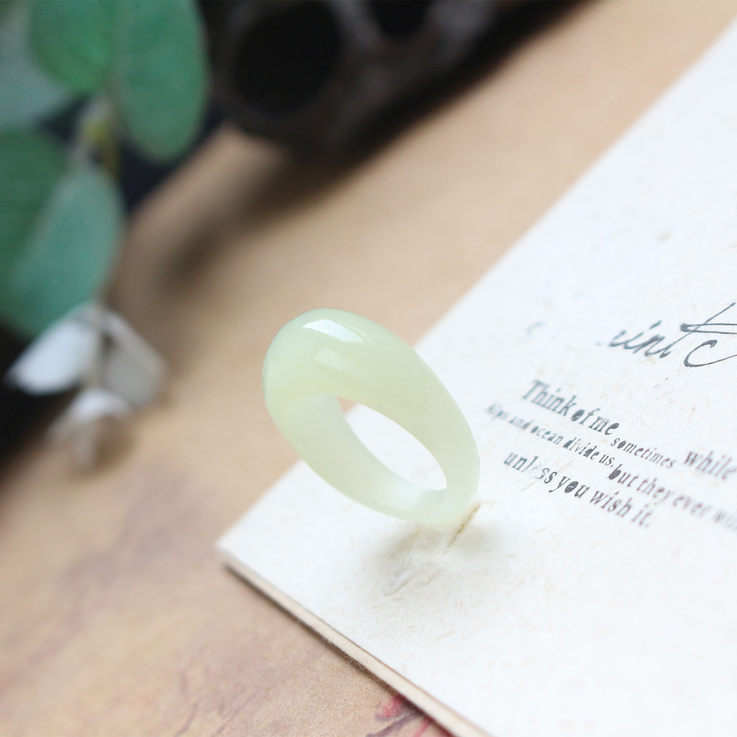 Simple and stylish Hetian jade yellow steamed bun ring