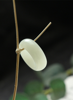 加厚版和田玉白玉跑环戒指