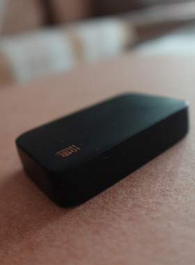 天然赣江黄蜡石籽料平安无事牌青腊质地温润男士吊坠