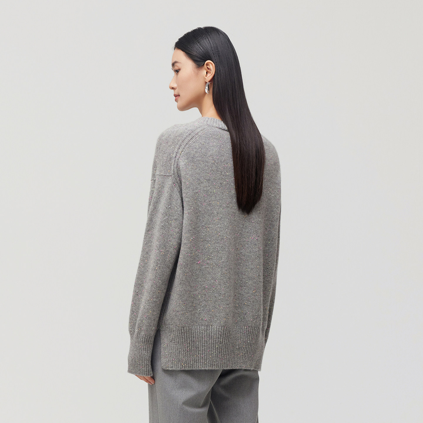 皮皮狗秋冬新款圆领落肩宽松休闲花式彩点纱女士套头羊绒衫,淘宝优惠券,粉丝福利购,淘宝优惠卷