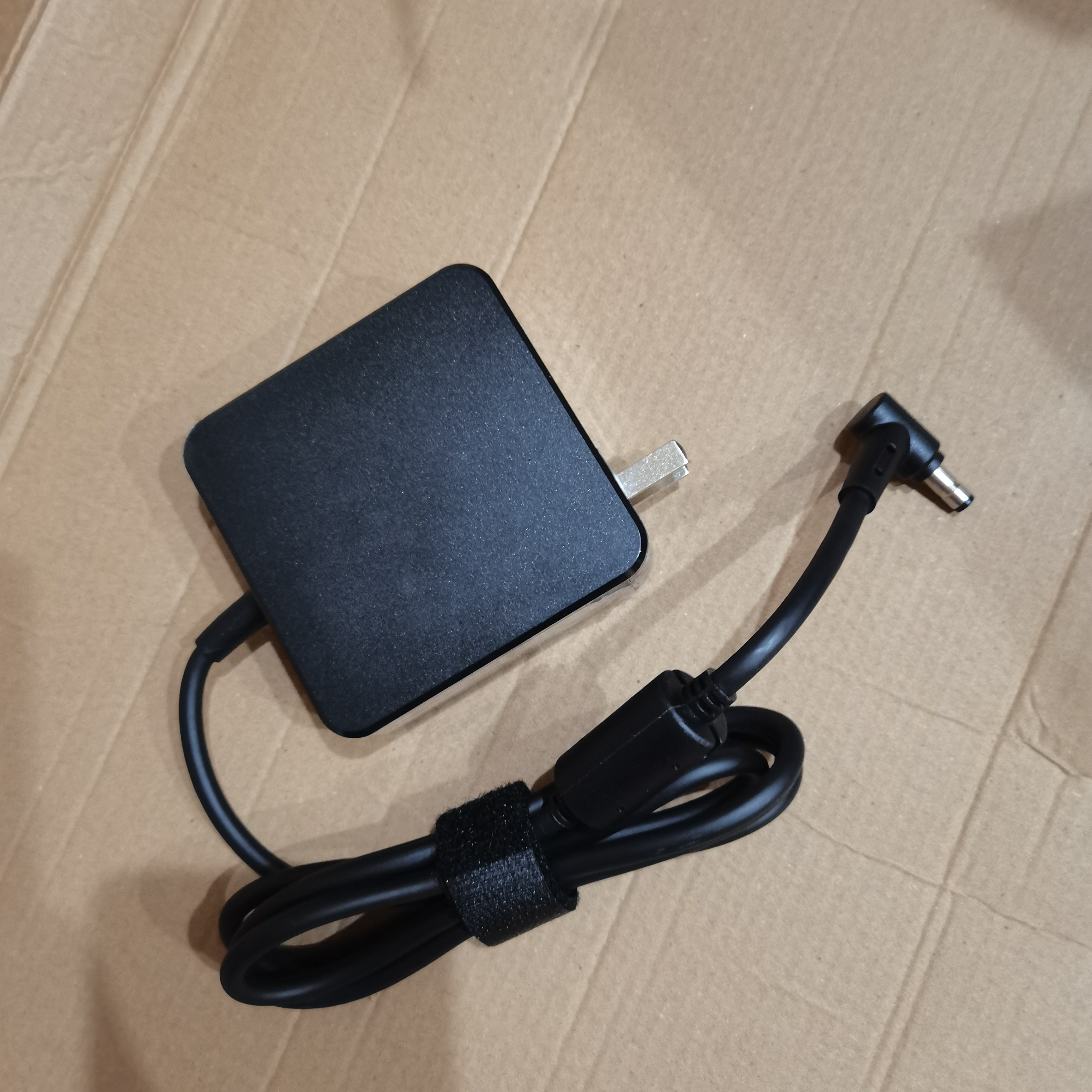 全新华硕ROG GL504枪神2电源适配器19.5V-11.8A 230W笔记本充电器 - 图2