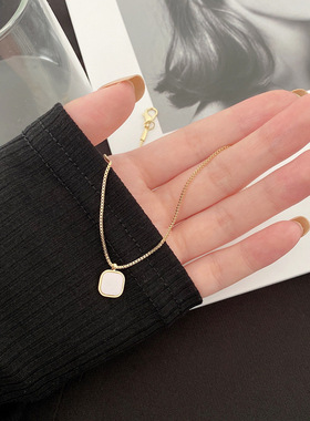 日韩简约ins白色方形项链小众高级感轻奢钛钢不掉色锁骨链颈链女