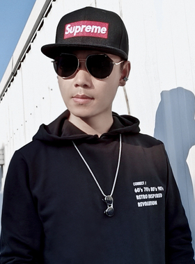 潮流墨镜钛钢吊坠男士日韩