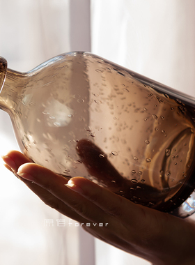 复古风玻璃搭配烟灰色气泡干花