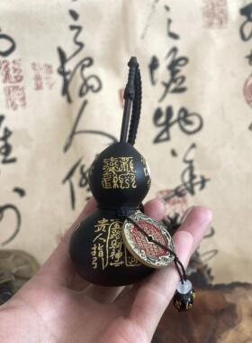 手工雕刻招贵人葫芦挂件