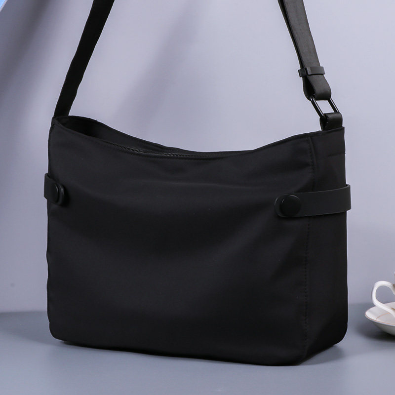 新款斜挎包男士潮横款背包单肩包男包包男款时尚邮差包大容量帆布,淘宝优惠券,粉丝福利购,淘宝优惠卷