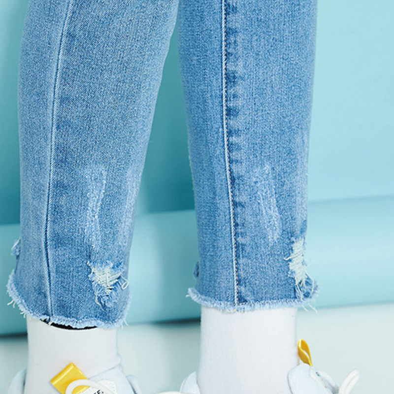  艾格银座牛仔裤