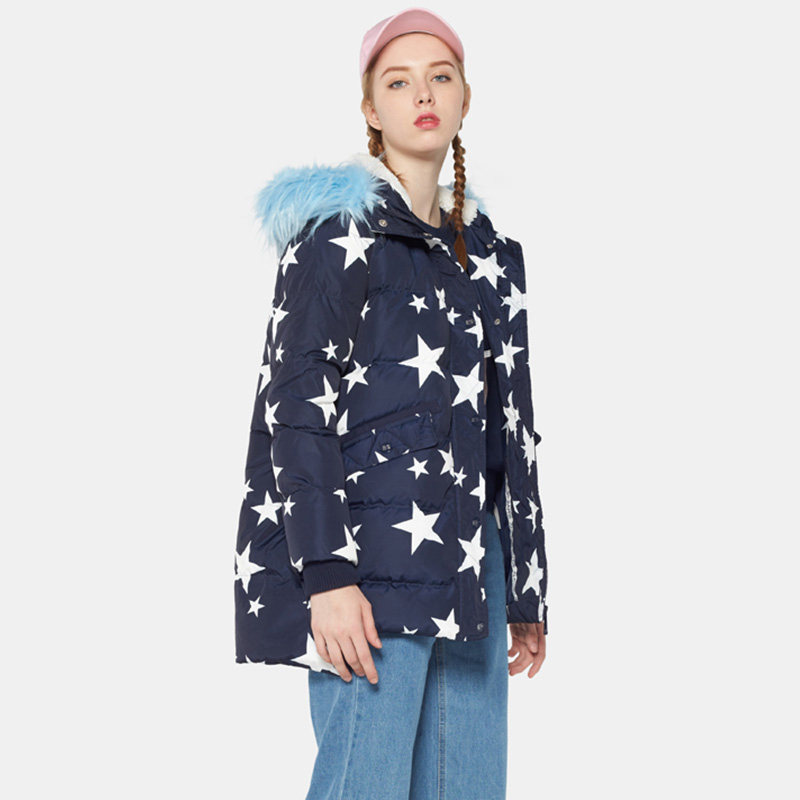  艾格银座羽绒服