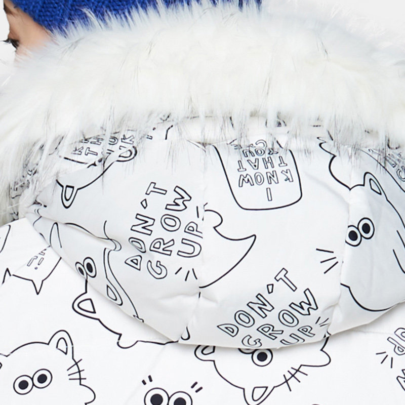  艾格银座羽绒服