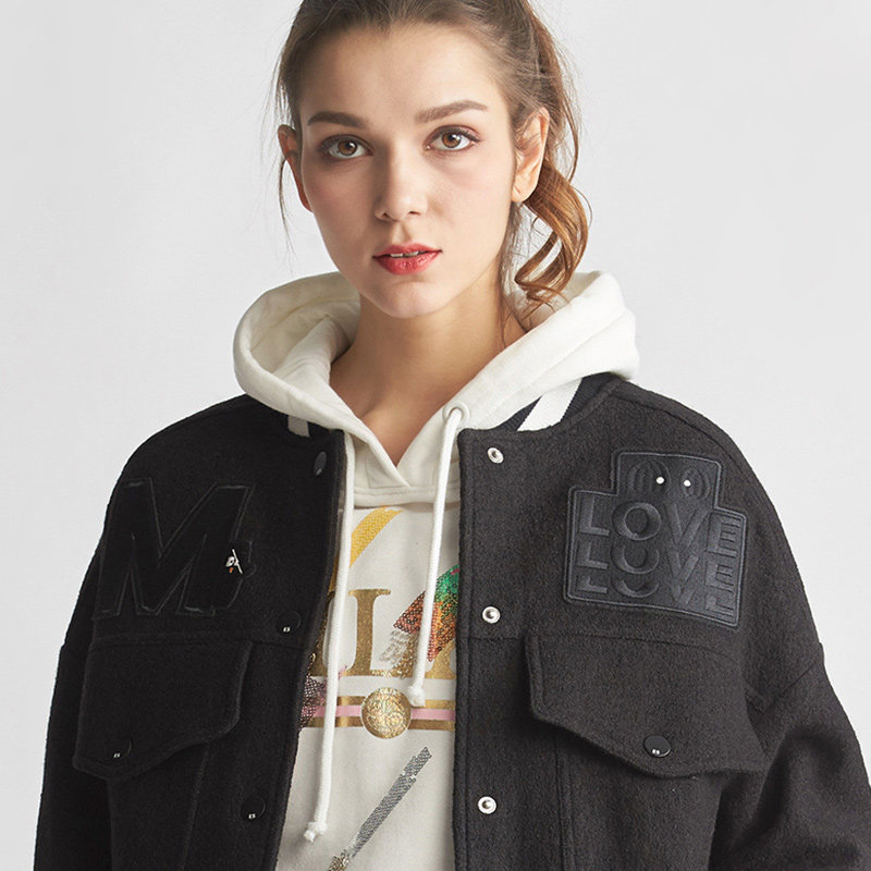 艾格春秋季女装时尚百搭印花字母短 艾格银座短外套