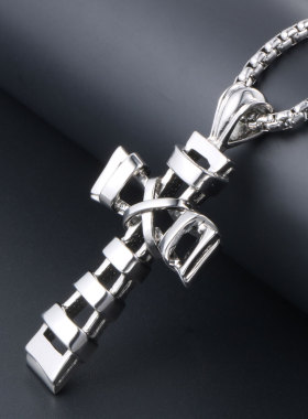 AH7钛钢复古镂空亮面十字架男士吊坠项链 时尚潮流个性款挂件配饰