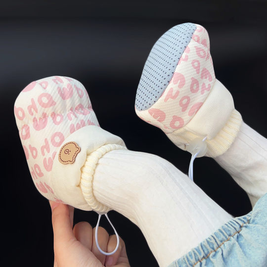 秋冬季婴儿鞋子0-1岁新生儿加绒加厚保暖不掉跟鞋袜软底学步棉鞋