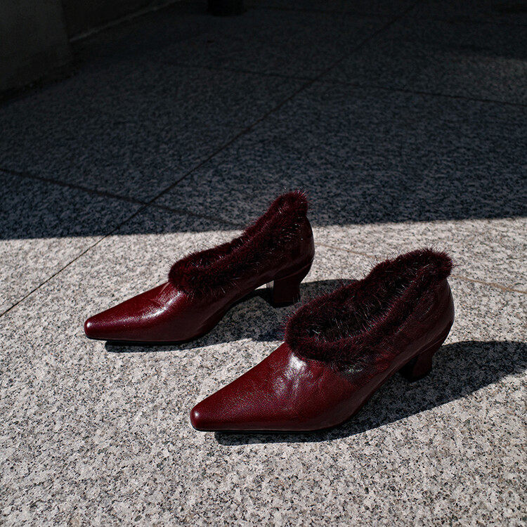 奢华复古~加绒深口单鞋女方头个性毛毛鞋秋冬新品洋气百搭时尚女,淘宝优惠券,粉丝福利购,淘宝优惠卷