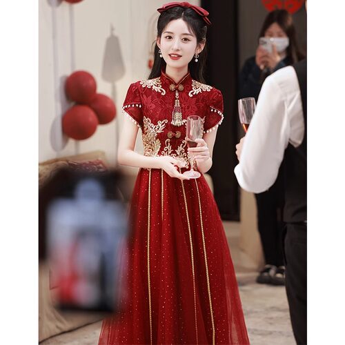旗袍敬酒服新娘2025新款高级感中式酒红色订婚礼服裙小个子回门服 - 图0