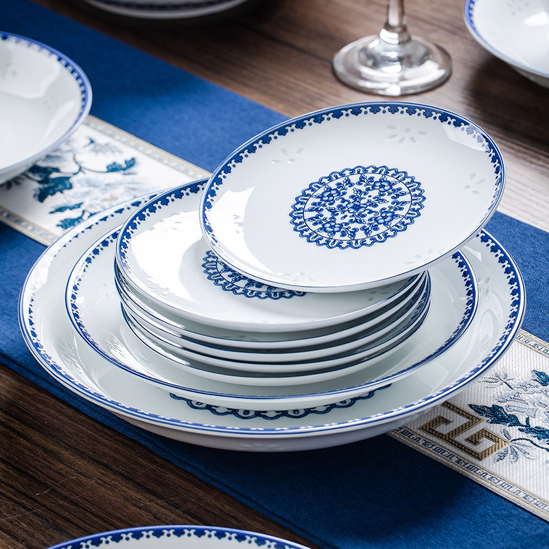 碗家用2026新款青花玲珑釉下彩景德镇陶瓷餐具套装轻奢高级感碗盘