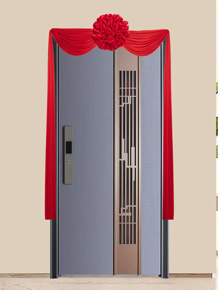 Wedding red flower ball rural courtyard red silk cloth wedding room balcony railing villa exterior wall decoration