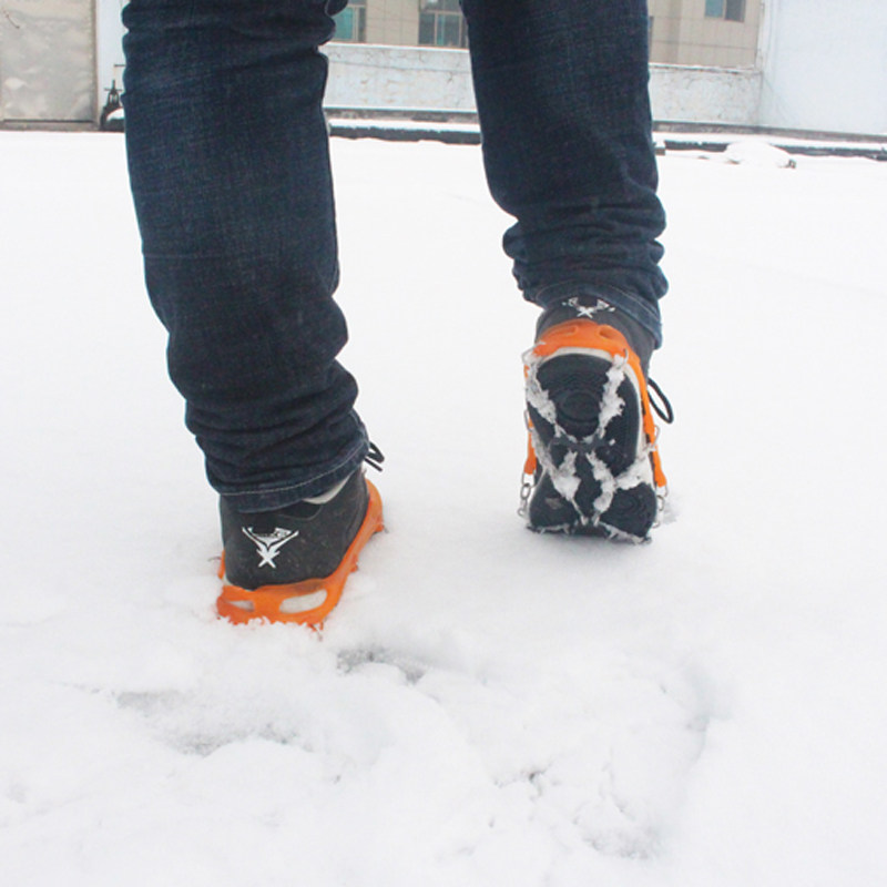 户外登山8齿冰爪防滑神器雪地靴鞋钉链下雪天鞋底防摔冰抓鞋套,淘宝优惠券,粉丝福利购,淘宝优惠卷
