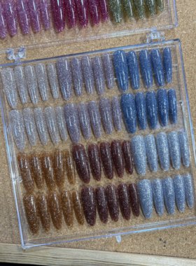(秋冬色上新）正版日本enoi碎钻胶日系爆闪反光款手工穿戴甲定制