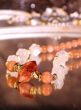 2026春分限定新品太阳石双尖草莓晶月光石水晶项链