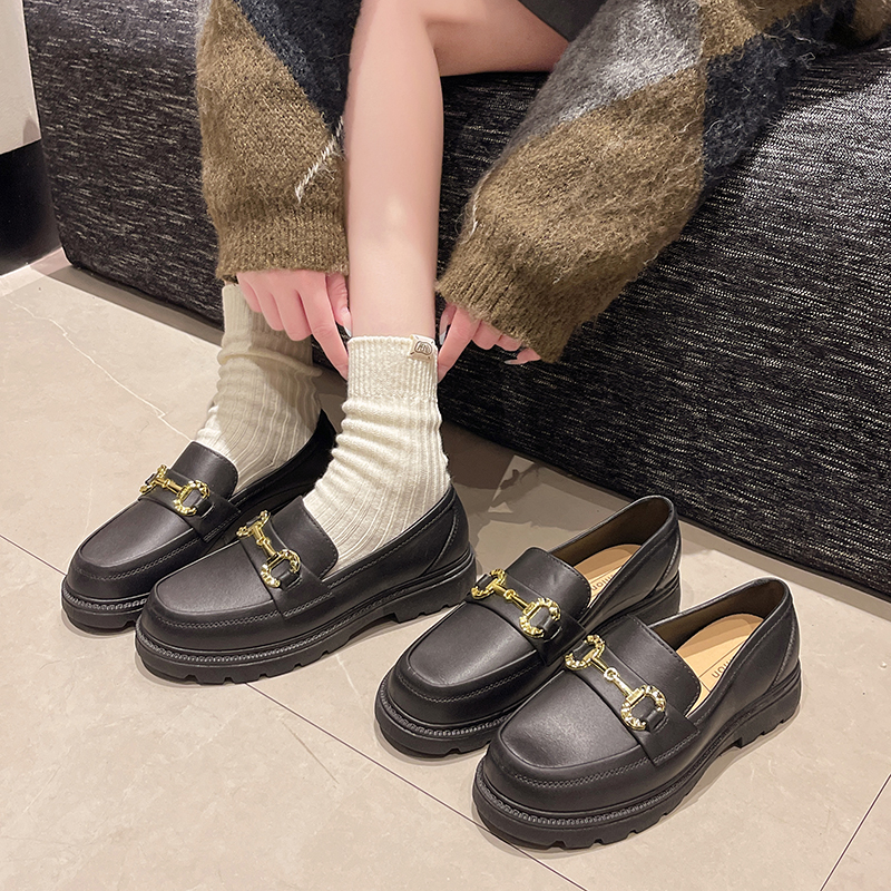 豆豆鞋新款防滑软底塑胶金属扣少女心百搭外穿单鞋休闲度假逛街女_小丫拖鞋_女鞋-第3张图片-提都小院 豆豆鞋新款防滑软底塑胶金属扣少女心百搭外穿单鞋休闲度假逛街女_小丫拖鞋_女鞋-第3张图片-提都小院