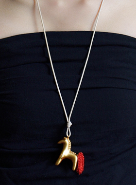 长款可调节小马流苏吊坠项链女轻奢高级感编绳锁骨链毛衣链新年