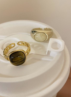 今饰有约琥珀色仿天然石戒指女