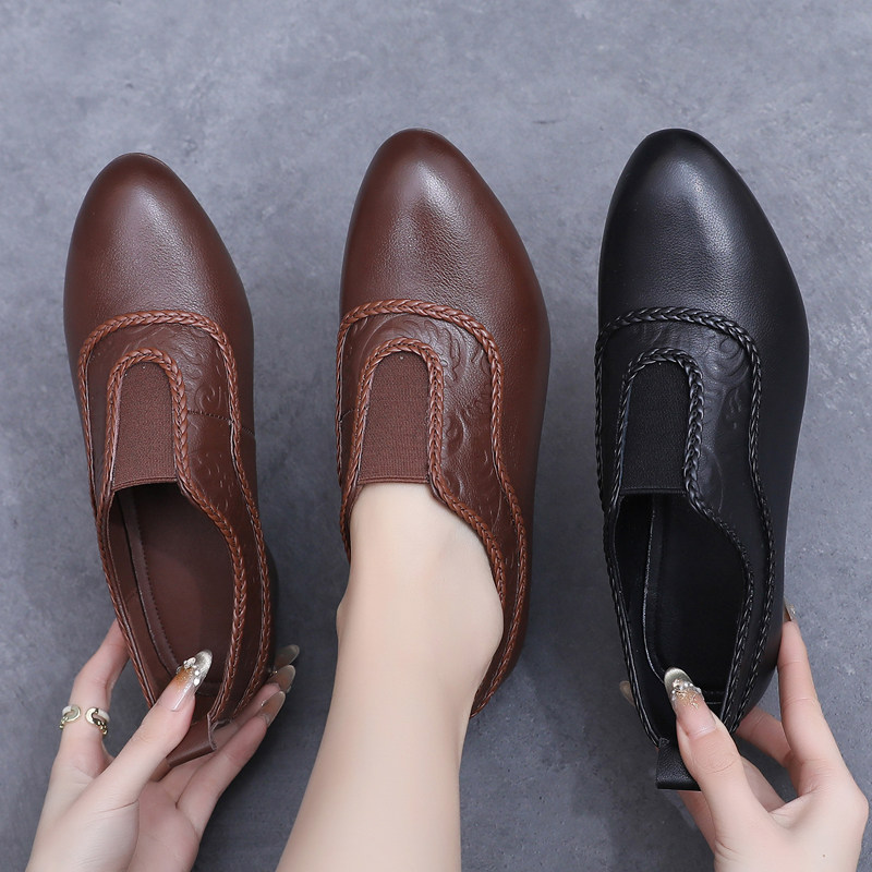 真皮坡跟单鞋春秋复古软底妈妈鞋大码女鞋一脚蹬深口不累脚小皮鞋,淘宝优惠券,粉丝福利购,淘宝优惠卷