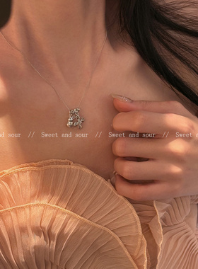 甜酷设计感小众十字架项链