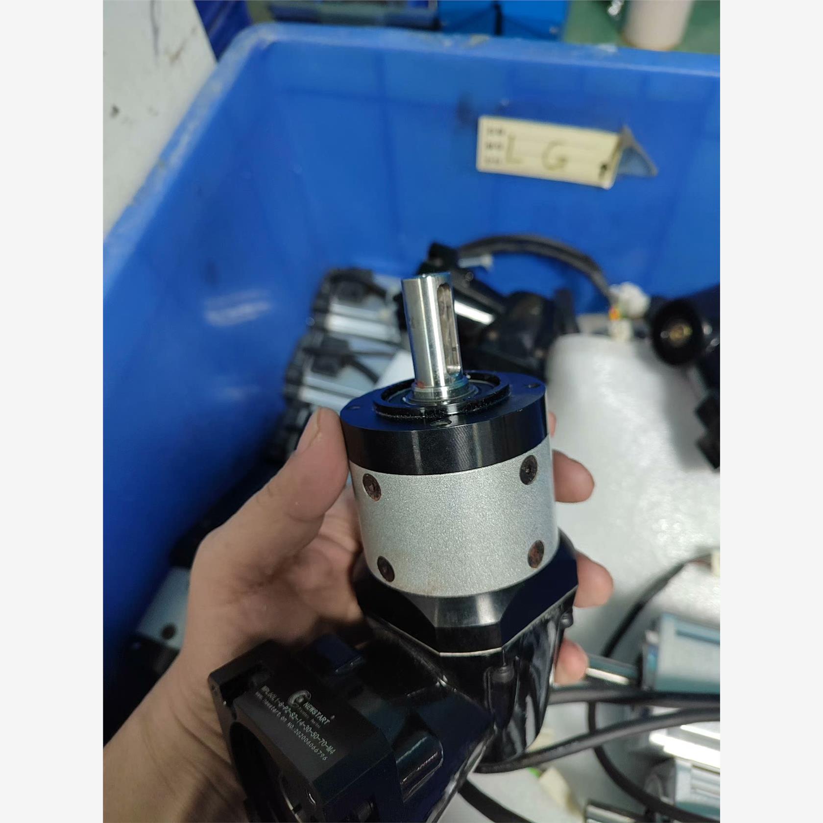 400W直角减速机WPL60L1-8-P2-S2-14-30 - 图0