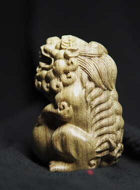 金丝楠木手把件貔貅抱球挂件沉香木雕刻摆件男士随身手把玩挂件