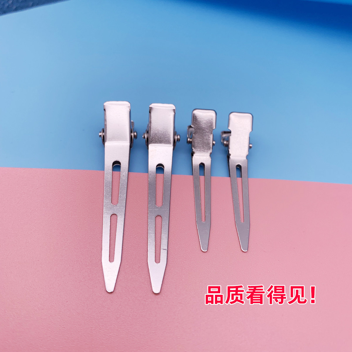 夹头发的铁夹子,夹头发的夹子,夹子怎么夹头发_大山谷图库