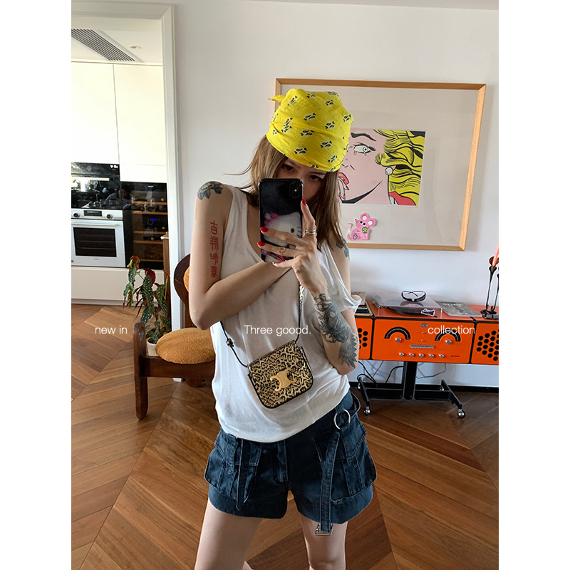 THREE GOOOD殷三吉 失序之美 莱赛尔不规则露肩短袖T恤 - 图2