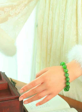 天然和田玉俄玉碧玉苹果绿手串