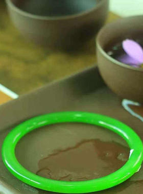 天然和田玉碧玉手镯细圆条镯子