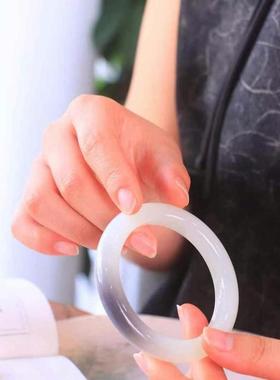 天然和田玉手镯女款冰种白月光