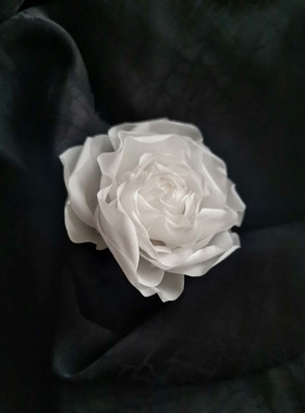 原创diy礼服配花定制真丝烫花玫瑰花山茶花染色绢花仿真花