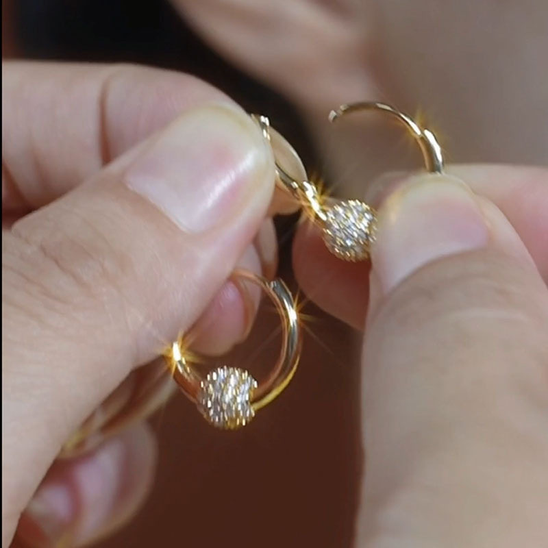 时尚高级满钻圆球耳圈耳环精致百搭2024新款个性小众气质轻奢耳饰,淘宝优惠券,粉丝福利购,淘宝优惠卷